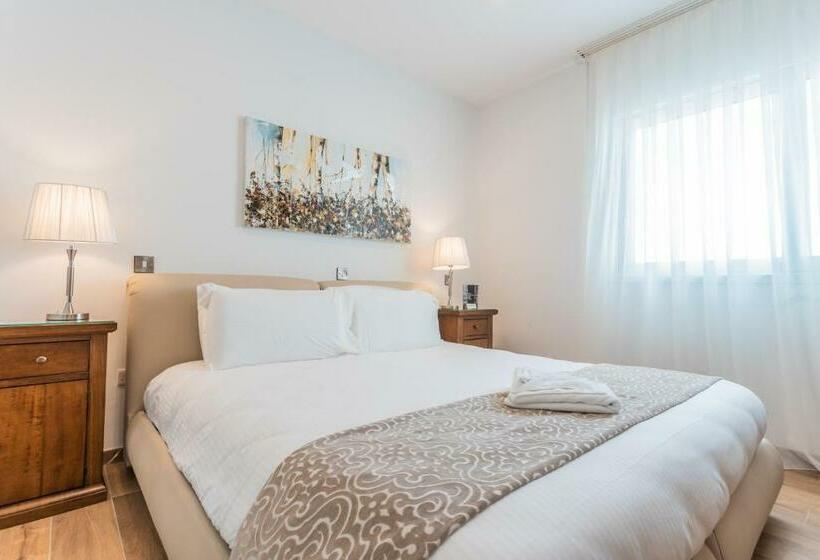 استودیوی استاندارد, Palazzo Violetta