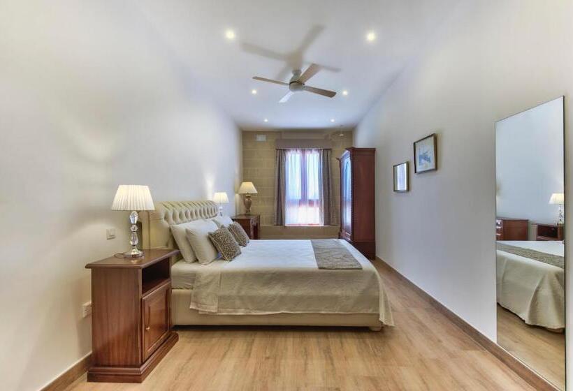 استودیوی سوپریور, Palazzo Violetta