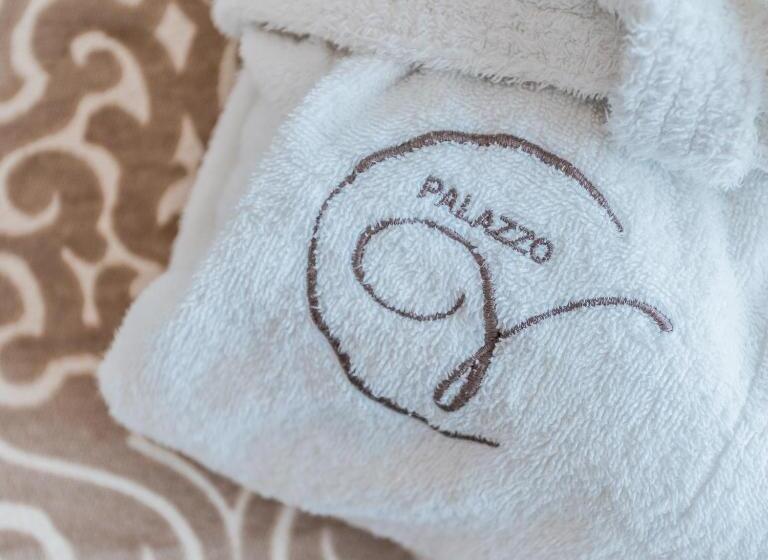 سوییت لوکس, Palazzo Violetta