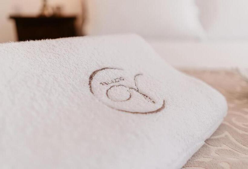 Suite with Terrace, Palazzo Violetta