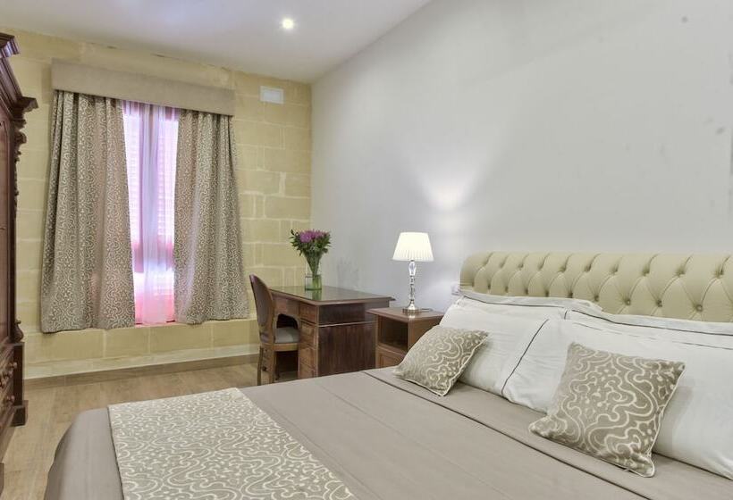 سوییت لوکس, Palazzo Violetta