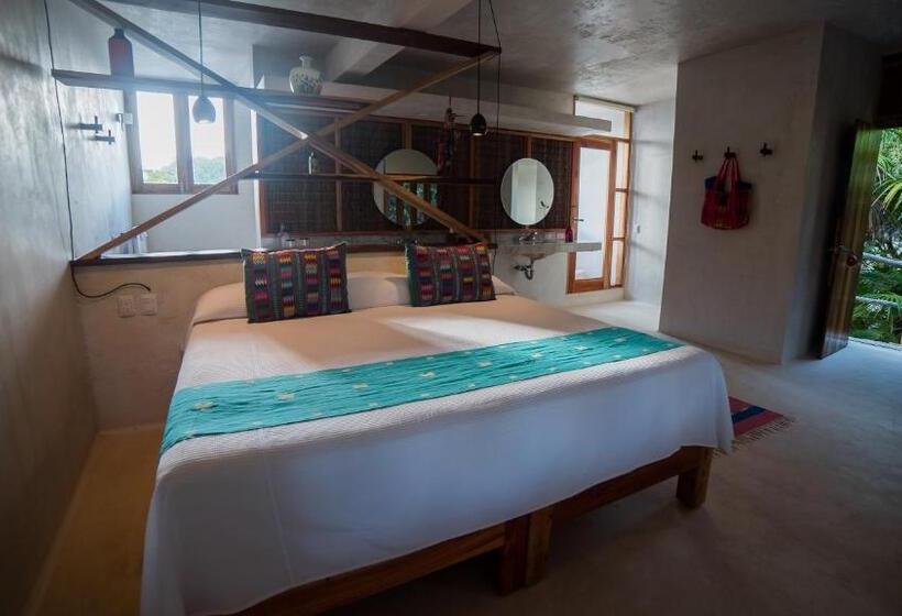 חדר בסיסי, Poc Na Tulum