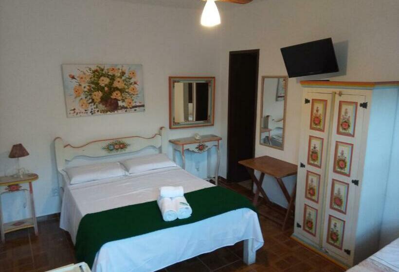 标准三人间, Pousada Coração Inconfidente