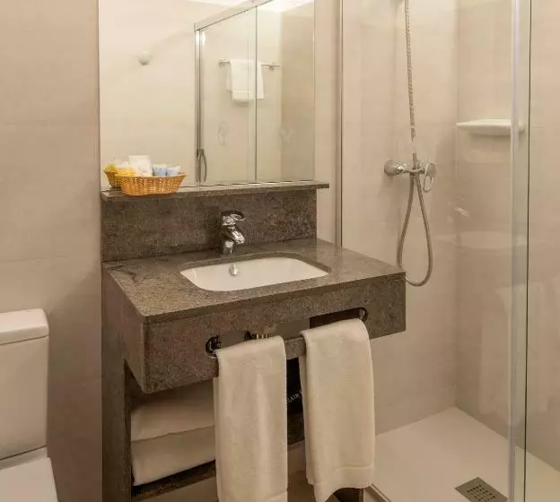 اتاق استاندارد, Real Colegiata San Isidoro