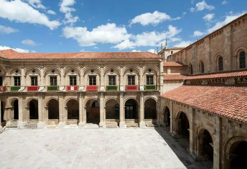 اتاق استاندارد یک نفره, Real Colegiata San Isidoro
