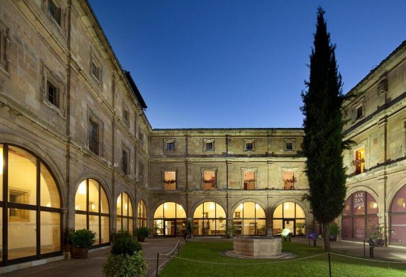 חדר סופריור, Real Colegiata San Isidoro