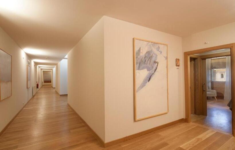 חדר סופריור, Real Colegiata San Isidoro