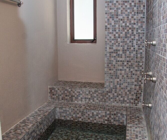 ファミリールーム, Sol Y Fiesta