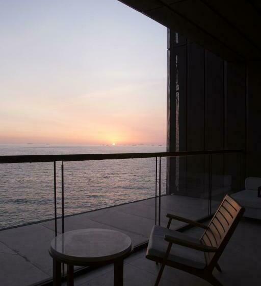 キングサイズベッドのデラックススイート, The Lalu Qingdao