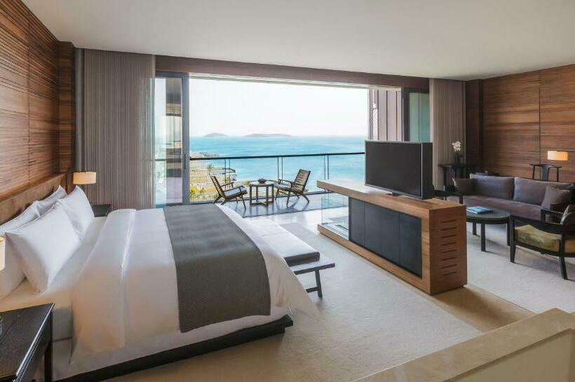 キングサイズベッドのデラックススイート, The Lalu Qingdao