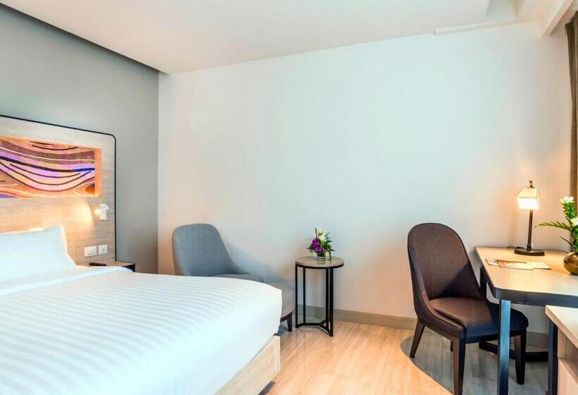اتاق اجرایی با تخت بزرگ, Novotel Phuket City Phokeethra