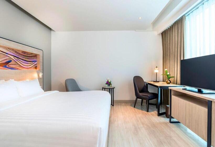 اتاق اجرایی با تخت بزرگ, Novotel Phuket City Phokeethra