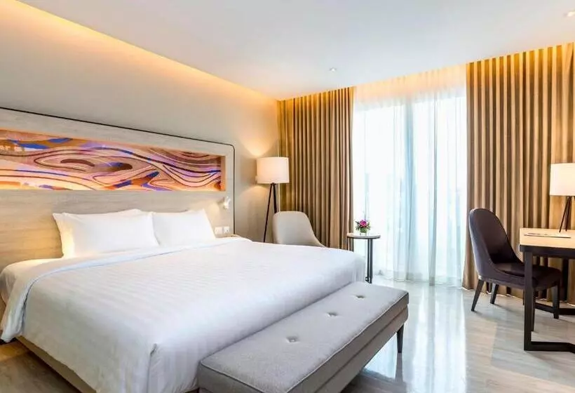 Perhehuone, Novotel Phuket City Phokeethra