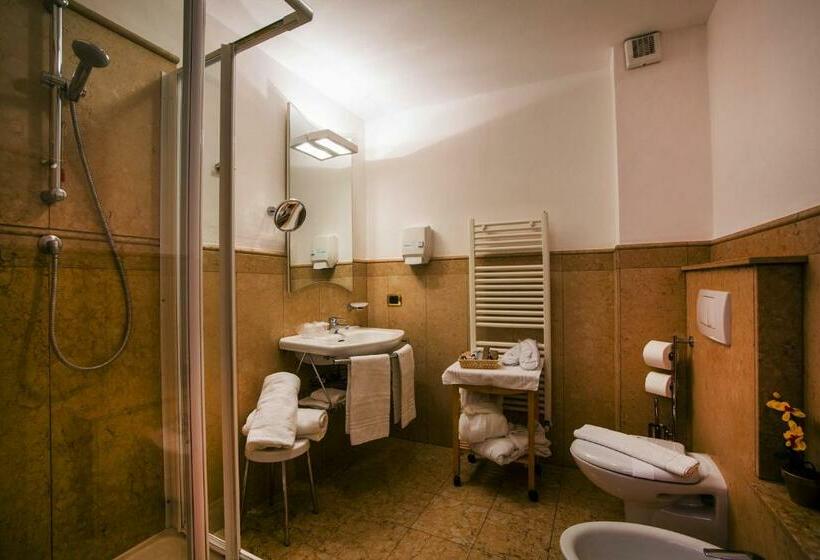 סוויטת ג'וניור, Paradise Hotel & Wellness