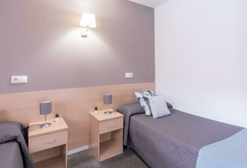 استودیو کامفورت, Residencia Universitaria Campus Del Mar