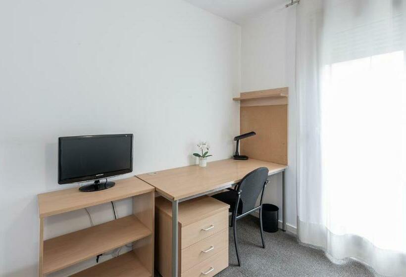 استودیوی استاندارد, Residencia Universitaria Campus Del Mar