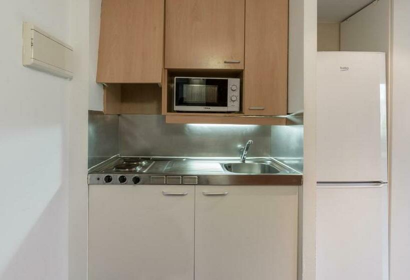 استودیو کامفورت, Residencia Universitaria Campus Del Mar