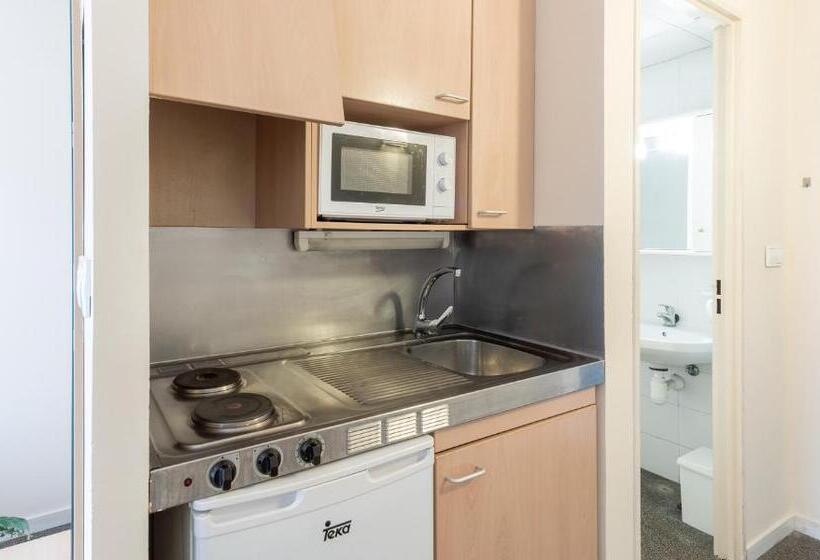 اتاق عادی, Residencia Universitaria Campus Del Mar