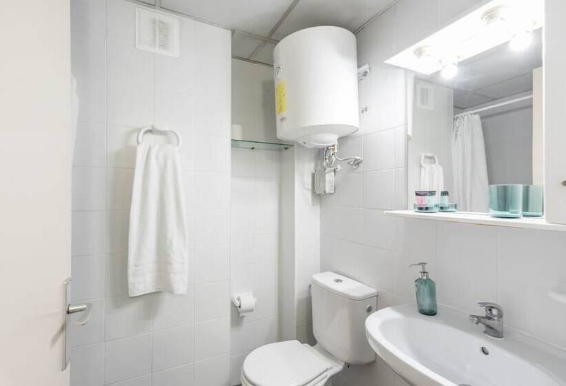 استودیوی استاندارد, Residencia Universitaria Campus Del Mar