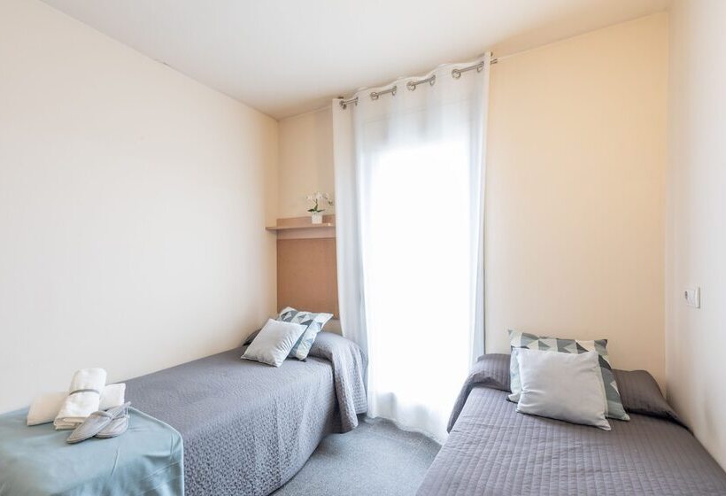 اتاق عادی, Residencia Universitaria Campus Del Mar