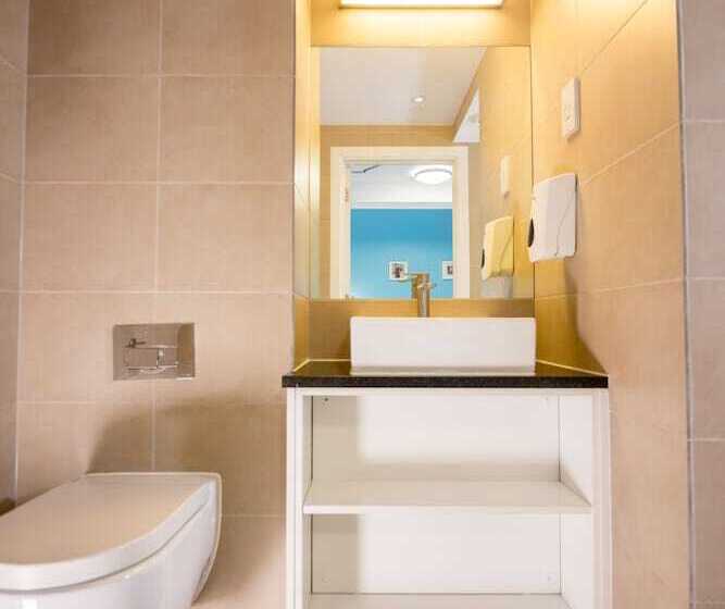 スタンダードルーム, Wombat S City Hostel London