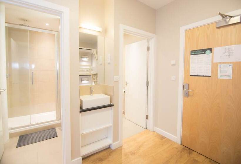 Кровать в Общей Комнате, Wombat S City Hostel London