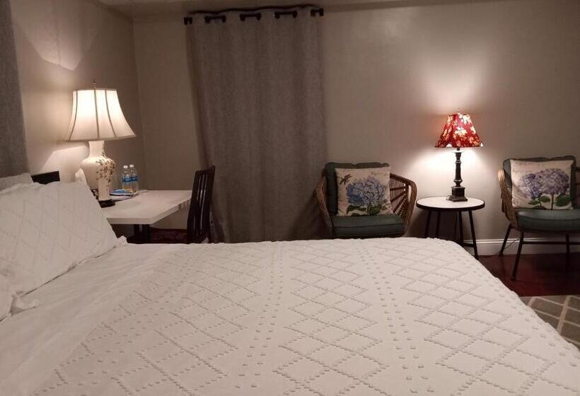 带大床的高级房间, Fairmount House