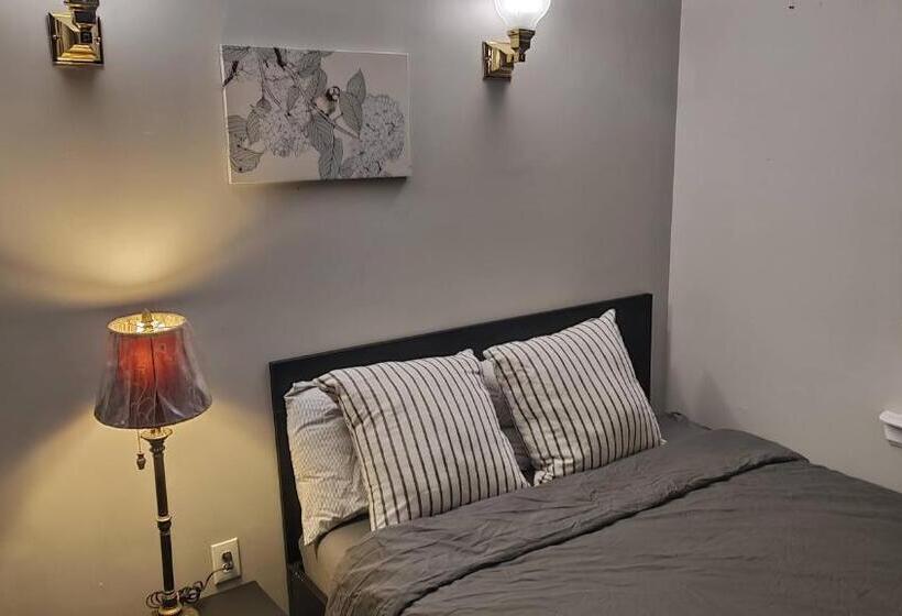 标准房带园景, Fairmount House