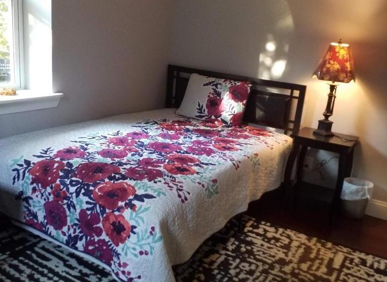 غرفة إقتصادية, Fairmount House