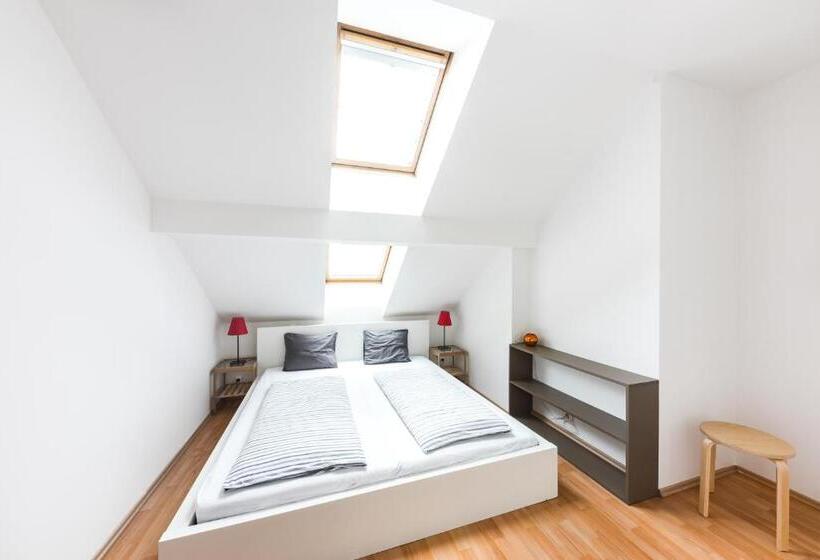 דירת 2 חדרים עם טרסה, Jacob Brno