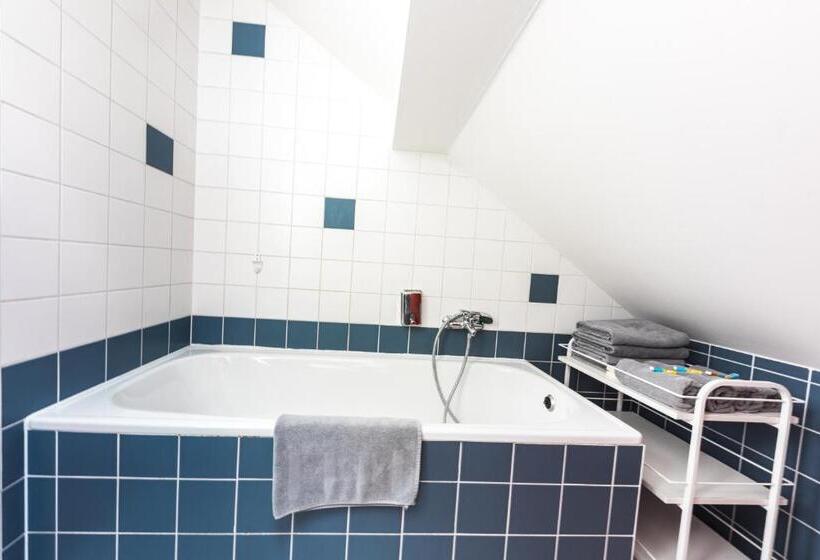 דירת 2 חדרים עם טרסה, Jacob Brno