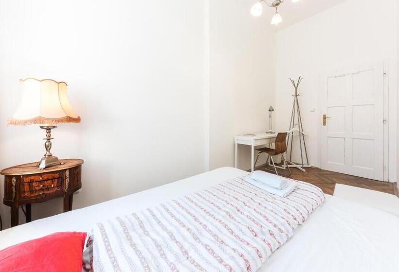 חדר סטנדרד יחיד חדר אמבטיה משותף, Jacob Brno