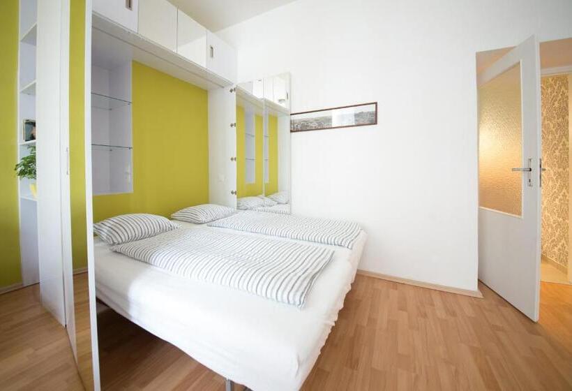 דירה בת חדר שינה 1 עם מרפסת, Jacob Brno