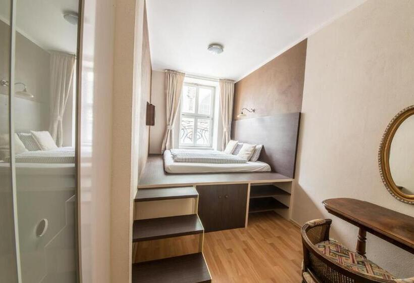 דירה בת חדר שינה 1 עם מרפסת, Jacob Brno