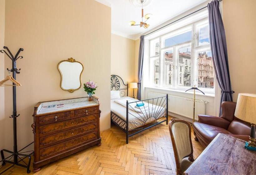 חדר סטנדרד יחיד חדר אמבטיה משותף, Jacob Brno