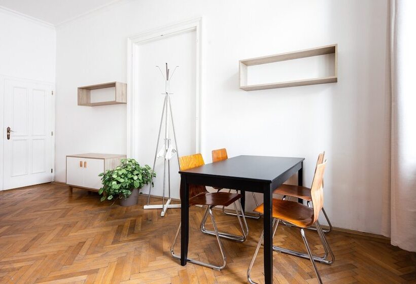 חדר סטנדרט חדר אמבטיה משותף, Jacob Brno