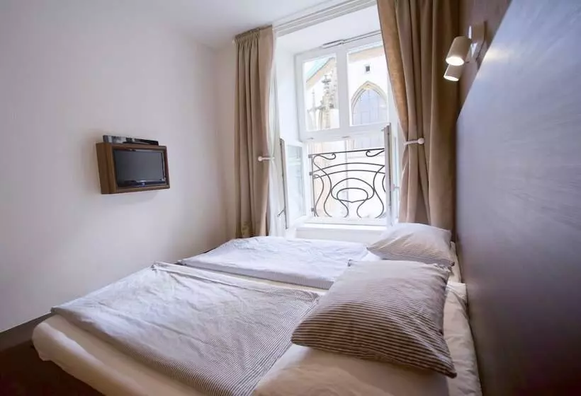 1 Bedroom Apartment City View, Jacob Brno