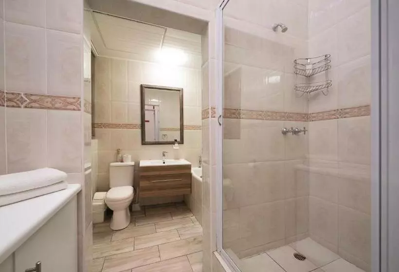 اتاق خانوادگی, Admirals Lodge Guest House And Brightways Self Catering Apartments