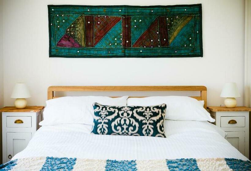 スタンダードルーム, Fig Tree House