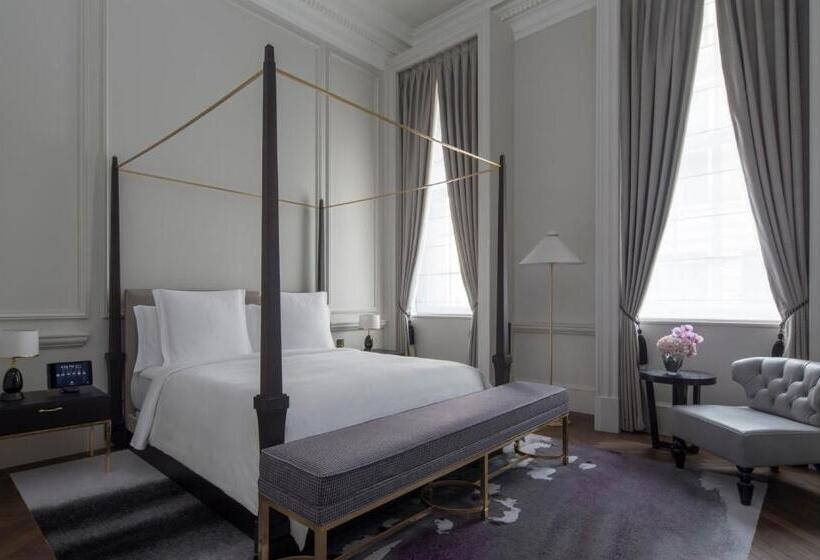 Люкс Кровать Кинг, Four Seasons Hotel London At Tower Bridge