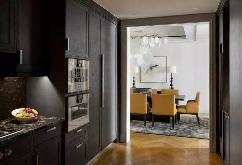 ３ベッドルームアパートメント, Four Seasons Hotel London At Tower Bridge