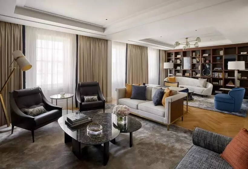 ３ベッドルームアパートメント, Four Seasons Hotel London At Tower Bridge