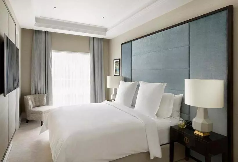 ロイヤルルーム, Four Seasons Hotel London At Tower Bridge