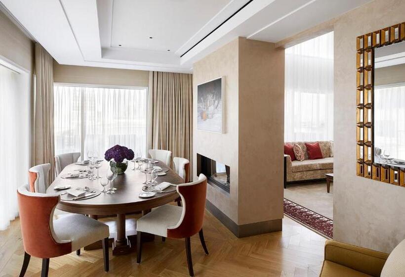 Королевский Номер, Four Seasons Hotel London At Tower Bridge