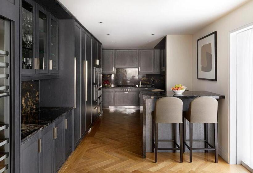 Королевский Номер, Four Seasons Hotel London At Tower Bridge