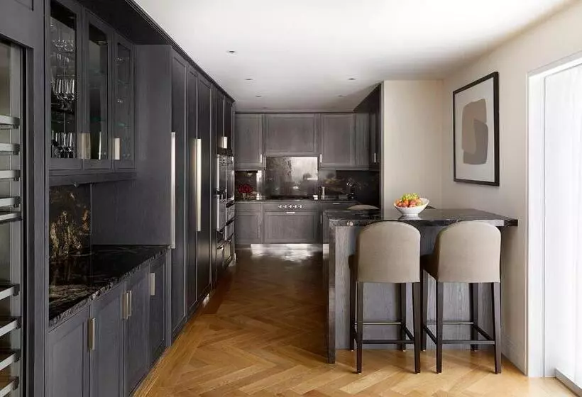 ロイヤルルーム, Four Seasons Hotel London At Tower Bridge