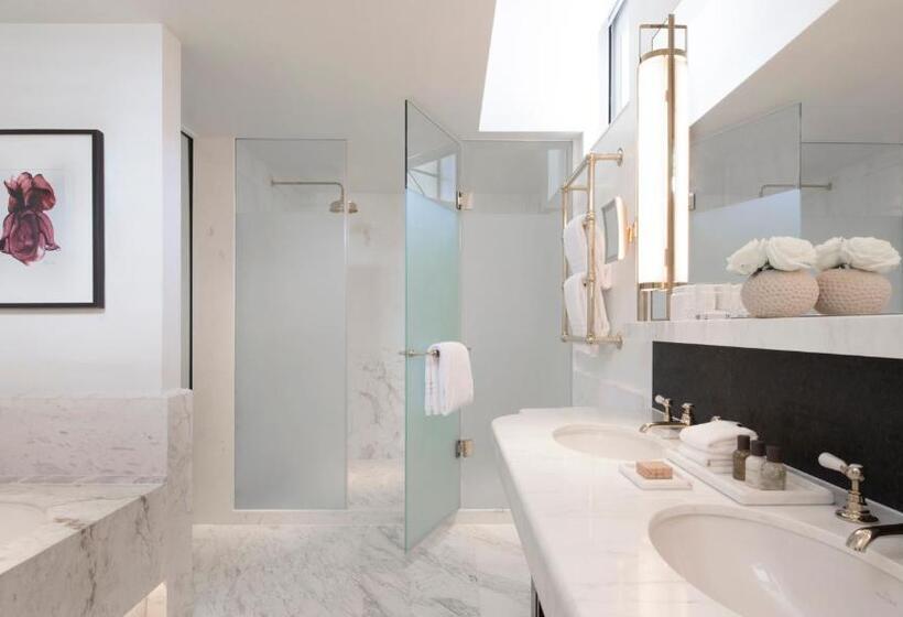 Королевский Люкс, Four Seasons Hotel London At Tower Bridge