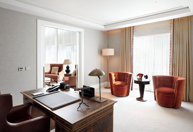 סוויטה מלכותית, Four Seasons Hotel London At Tower Bridge