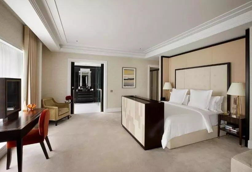 ロイヤルルーム, Four Seasons Hotel London At Tower Bridge