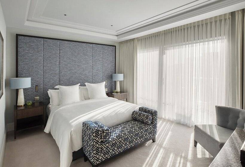 חדר סטנדרט, Four Seasons Hotel London At Tower Bridge